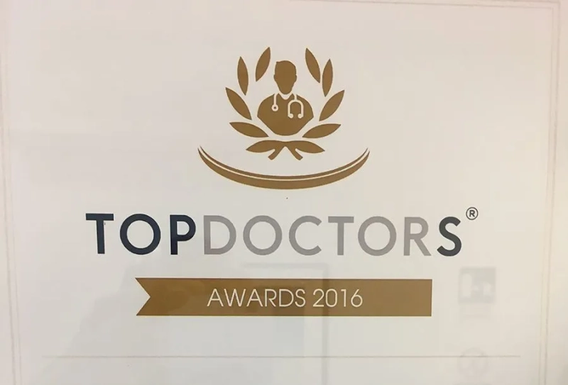 Il Prof. Pipino Gennaro riceve il premio TOPDOCTORS Awards 2016